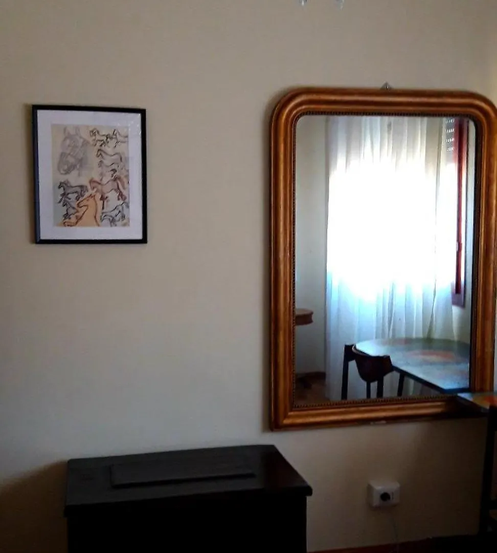 Camera Luminosa Ed Elegante Hotel Bologna Guest house